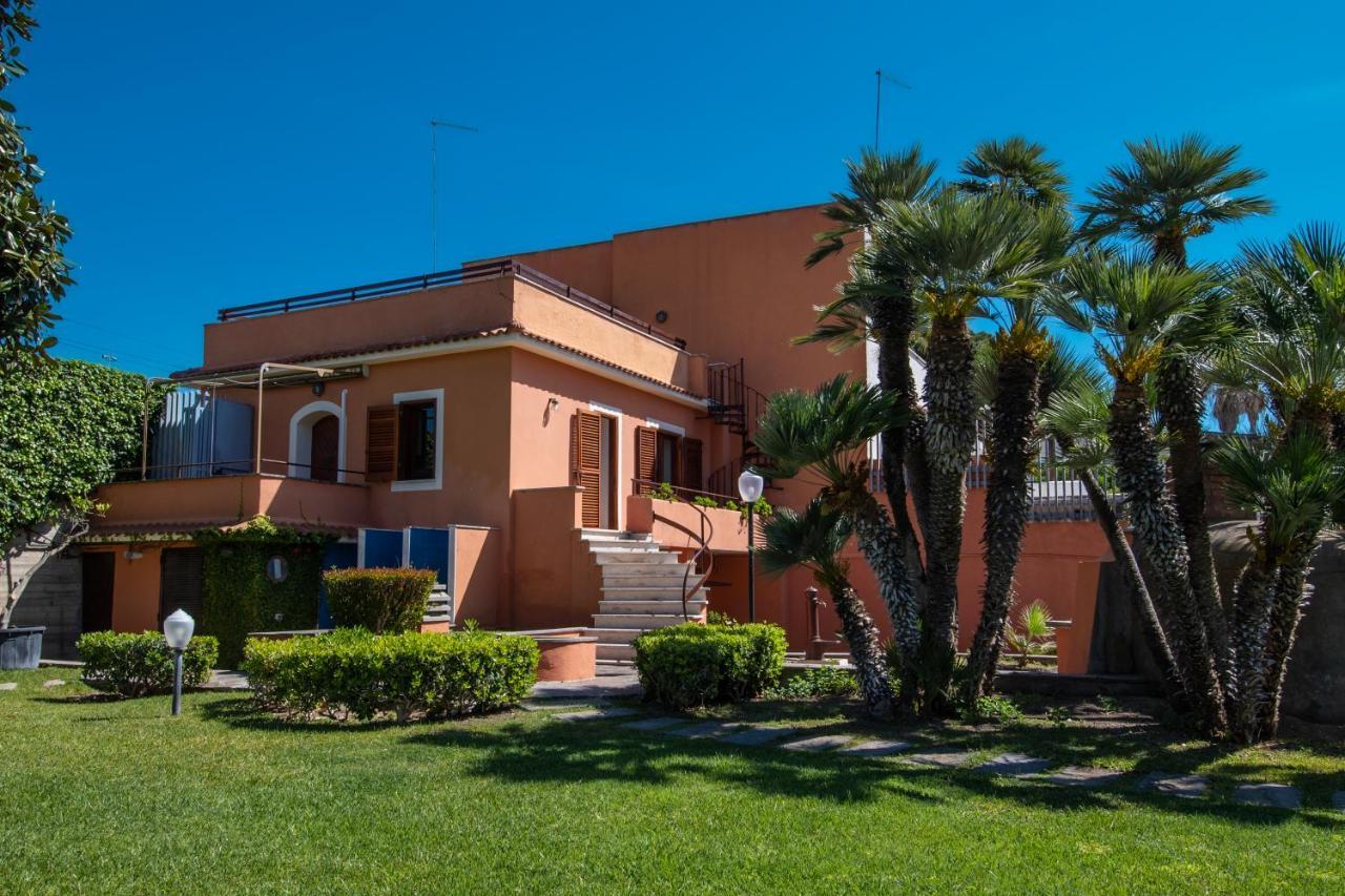 Palazzo Moresco Santa Marinella Eksteriør bilde